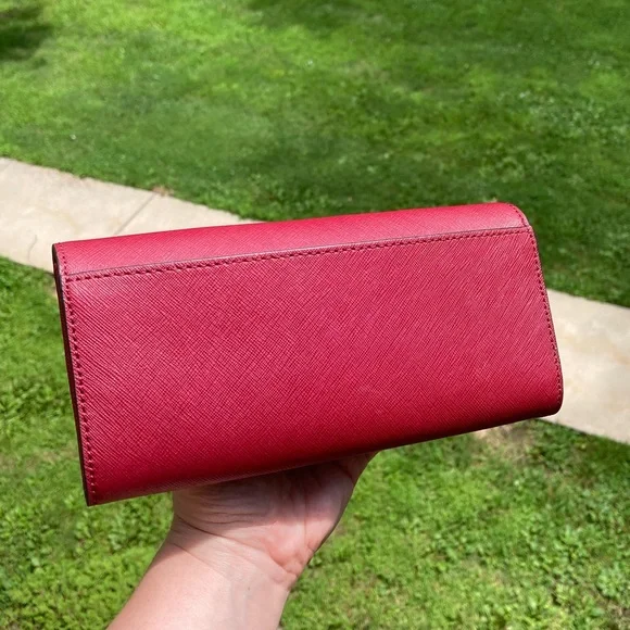 NEW Michael Kors Callie Cherry Red Leather Large Wallet Turn Lock Gold Hardware - Picture 11 of 17